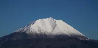 Kösedağ Baharda Yeniden Beyaza Büründü