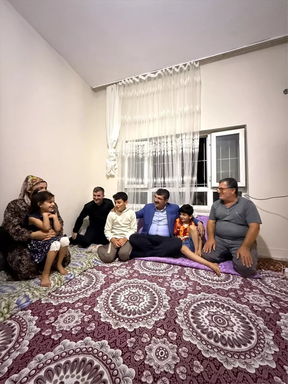 Ferhat Nasıroğlu, Batman'da Aileleri Ziyaret Etti