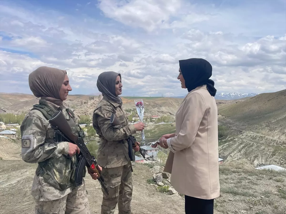 Derya Ilıkan'dan Anneler Günü Kutlaması