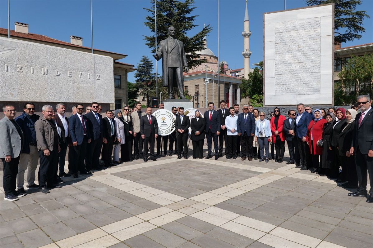 AK Parti İl Gençlik Kolları, 19 Mayıs Atatürk'ü Anma, Gençlik ve Spor Bayramı'nı kutladı