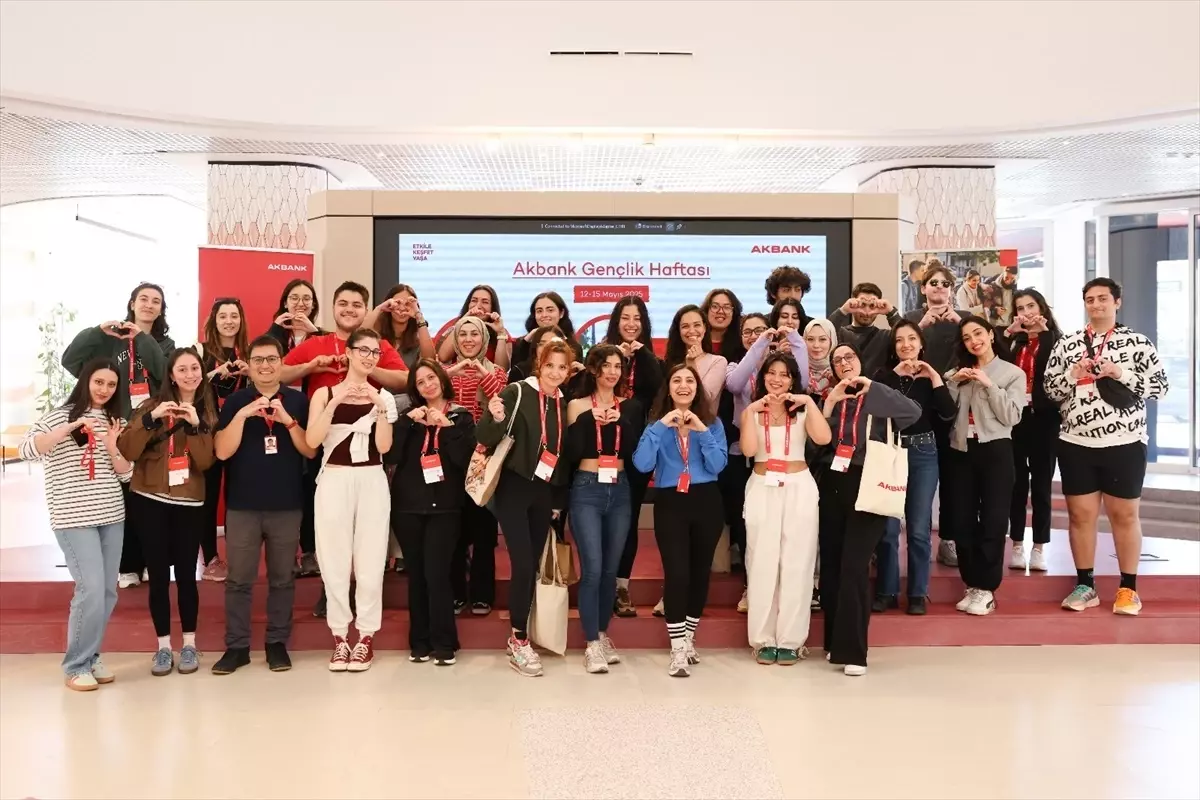 Akbank Gençlik Akademisi Dördüncü Yılını Tamamladı