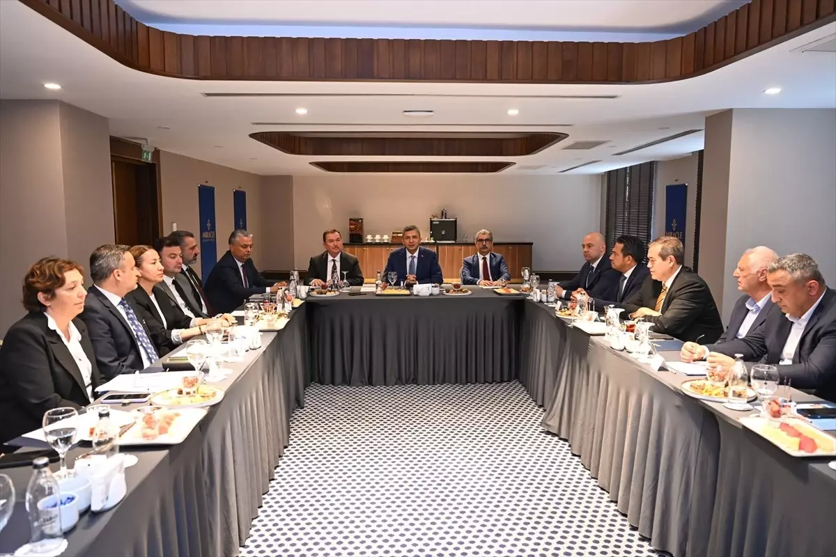 Antalya'da Kaleiçi Yangın Denetimleri Toplantısı Gerçekleştirildi