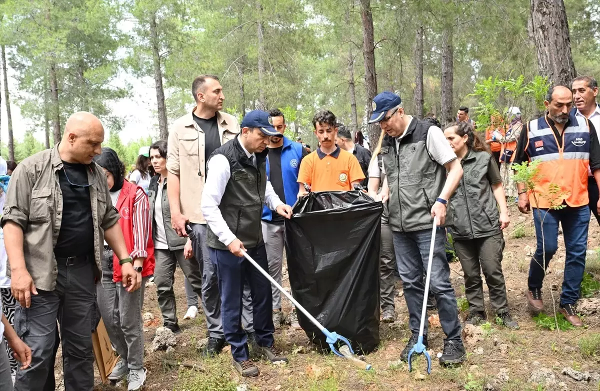 Antalya'da 'Orman Benim' Etkinliği ile Farkındalık Yaratıldı