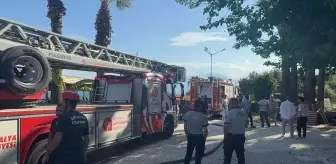 Antalya'da Parktaki Depoda Yangın Çıktı