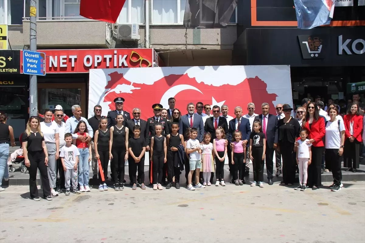 Antalya'da 19 Mayıs Kutlamaları Coşkuyla Gerçekleşti