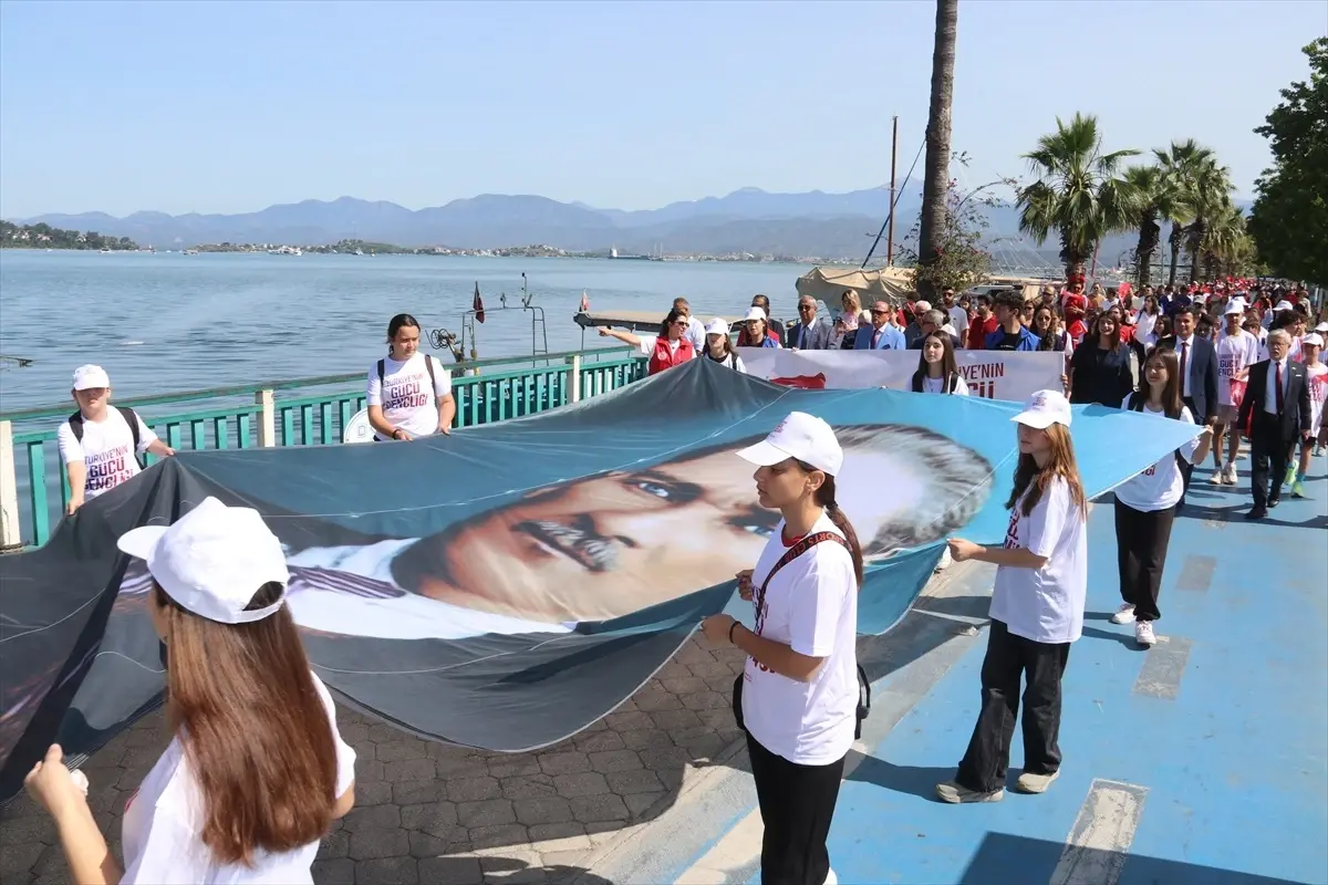 Antalya ve çevre illerde 19 Mayıs Atatürk'ü Anma, Gençlik ve Spor Bayramı kutlandı