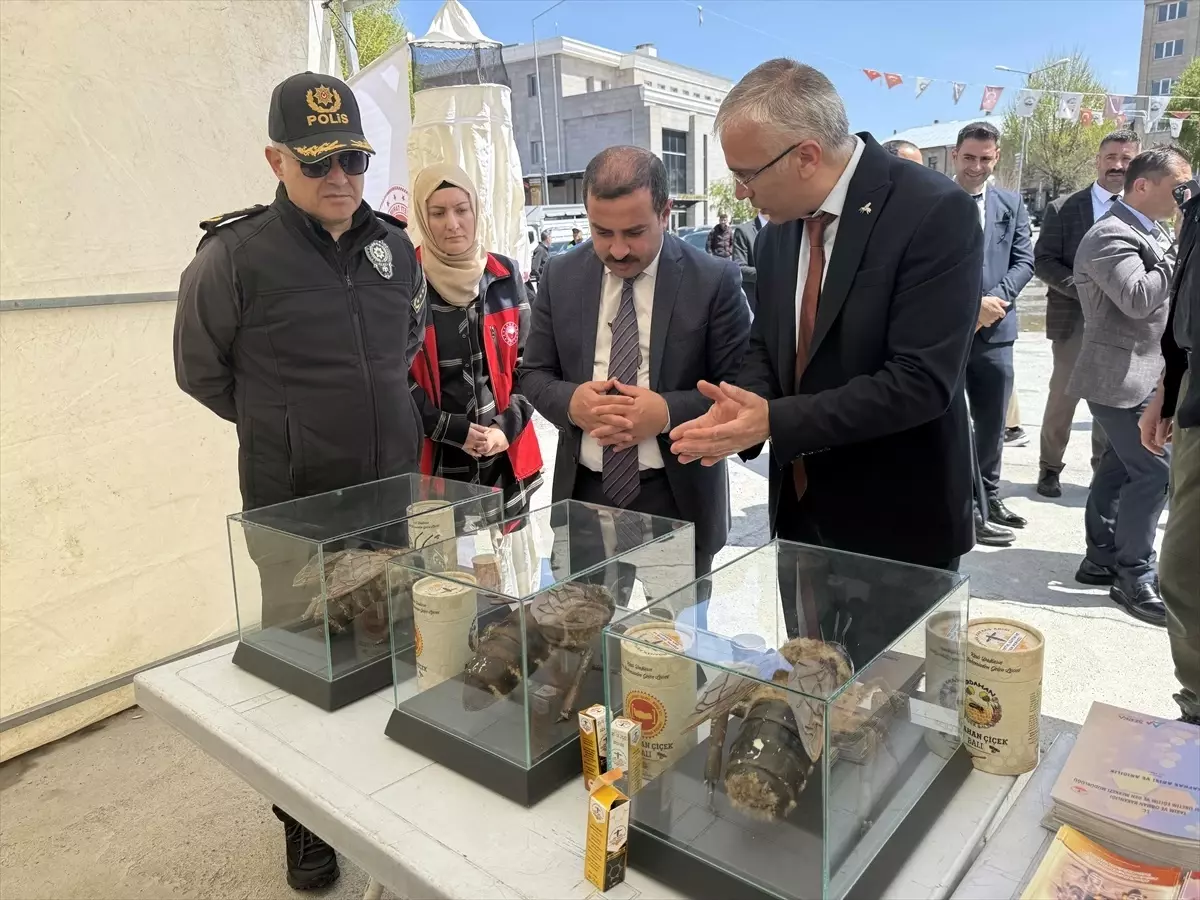 Dünya Arı Günü Ardahan'da Kutlandı