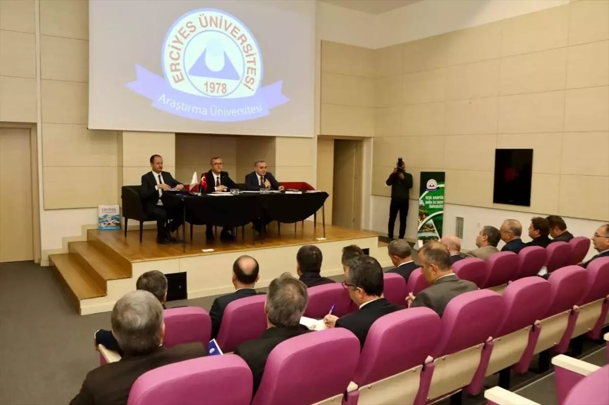 Anadolu Üniversiteler Birliği Toplantısı Erciyes Üniversitesi'nde Gerçekleştirildi