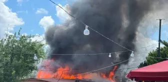 Avcılar'da Mangal Restoranında Yangın Çıktı