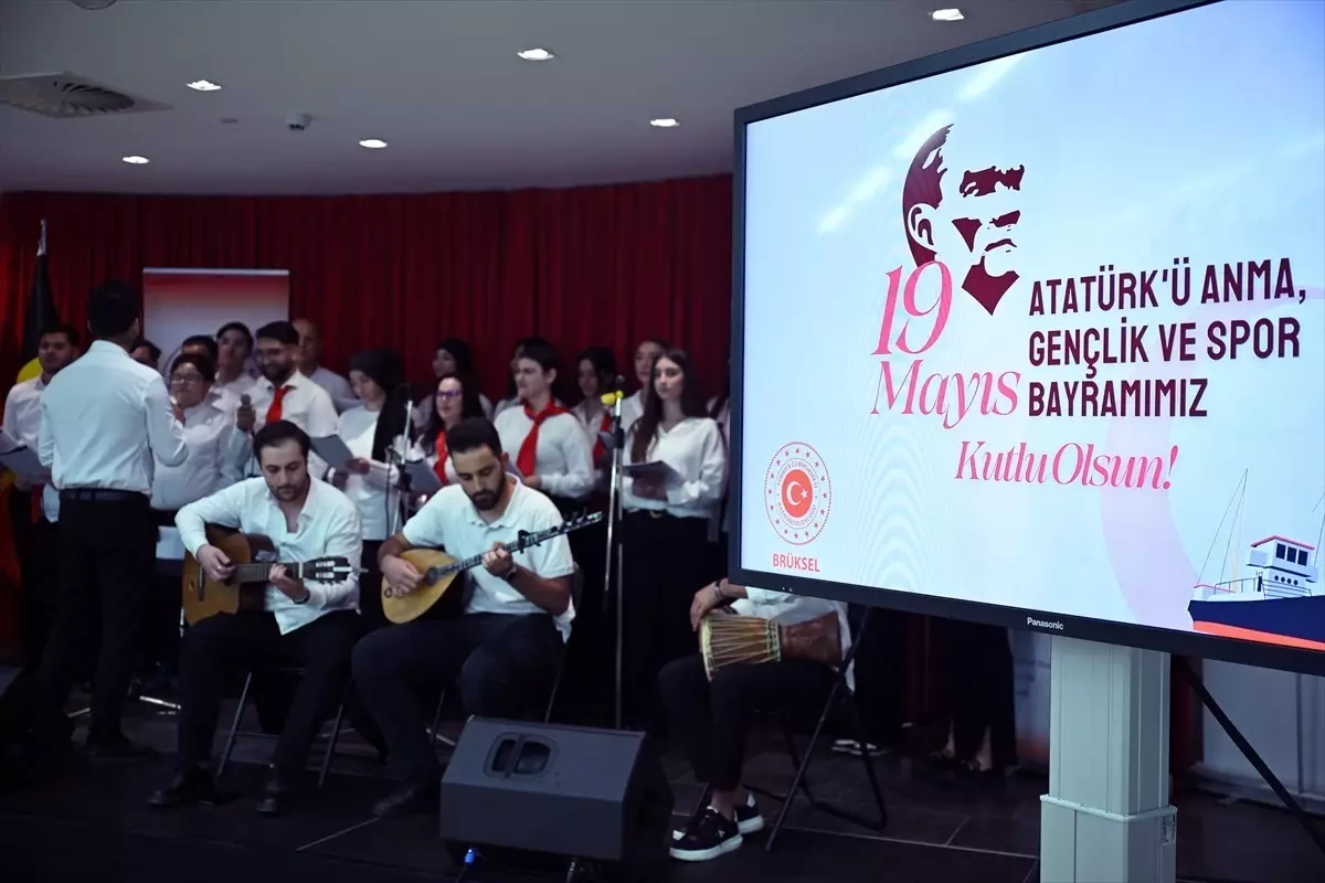 19 Mayıs, Avrupa'da Coşkuyla Kutlandı