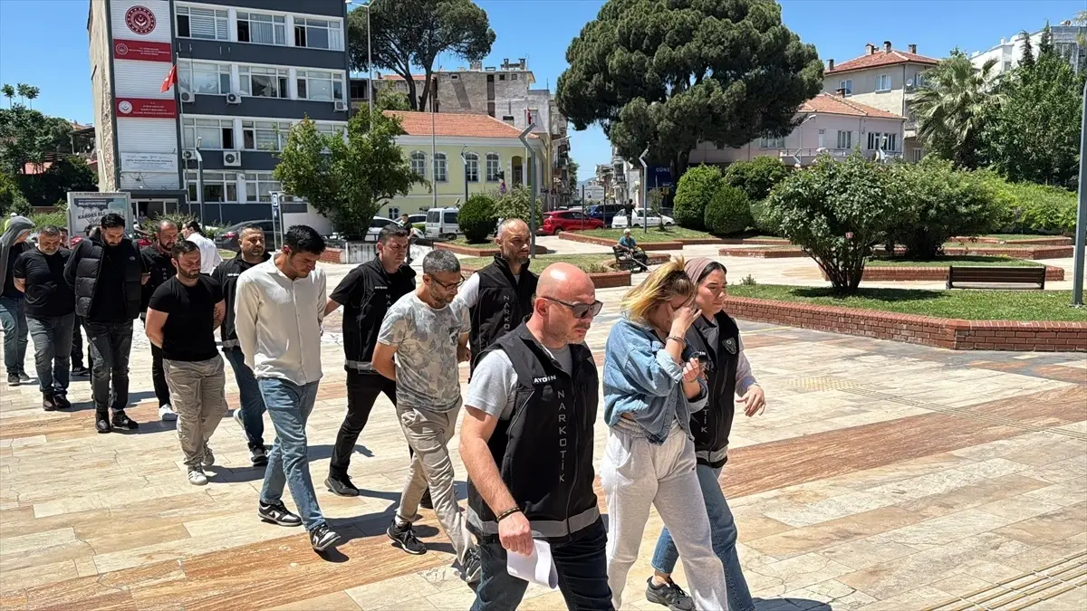 Uyuşturucu Ticareti Operasyonunda 15 Tutuklama