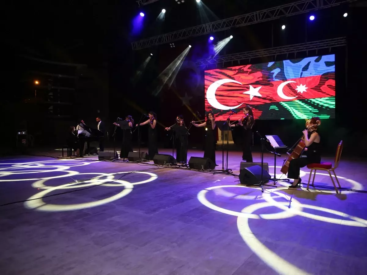 Azerbaycanlı Orkestra Şefi Turan Manafzade Hatay'da Konser Verdi