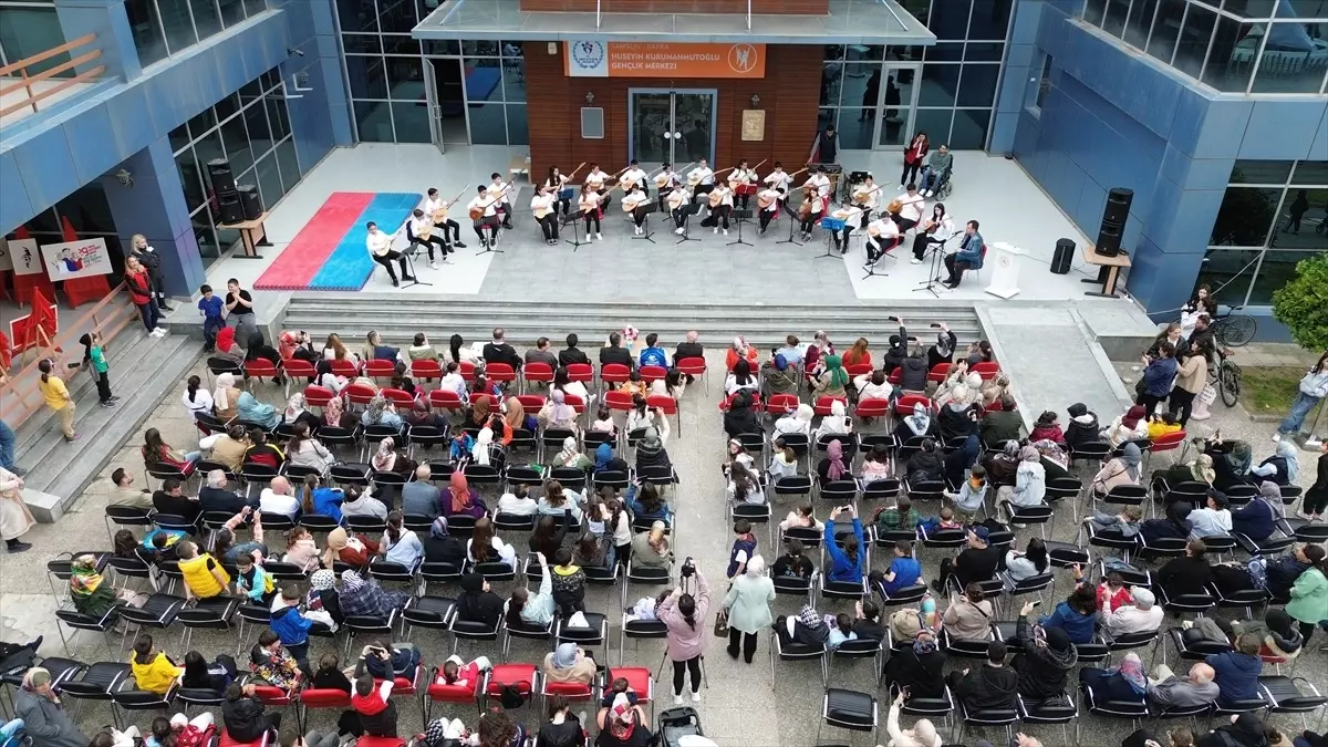 Bafra'da Gençlik ve Spor Festivali Başladı