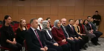 Bakan Yardımcısı Yenigün, 'Evlenecek Gençlerin Desteklenmesi Projesi'nden yararlanan çiftin nikah şahidi oldu