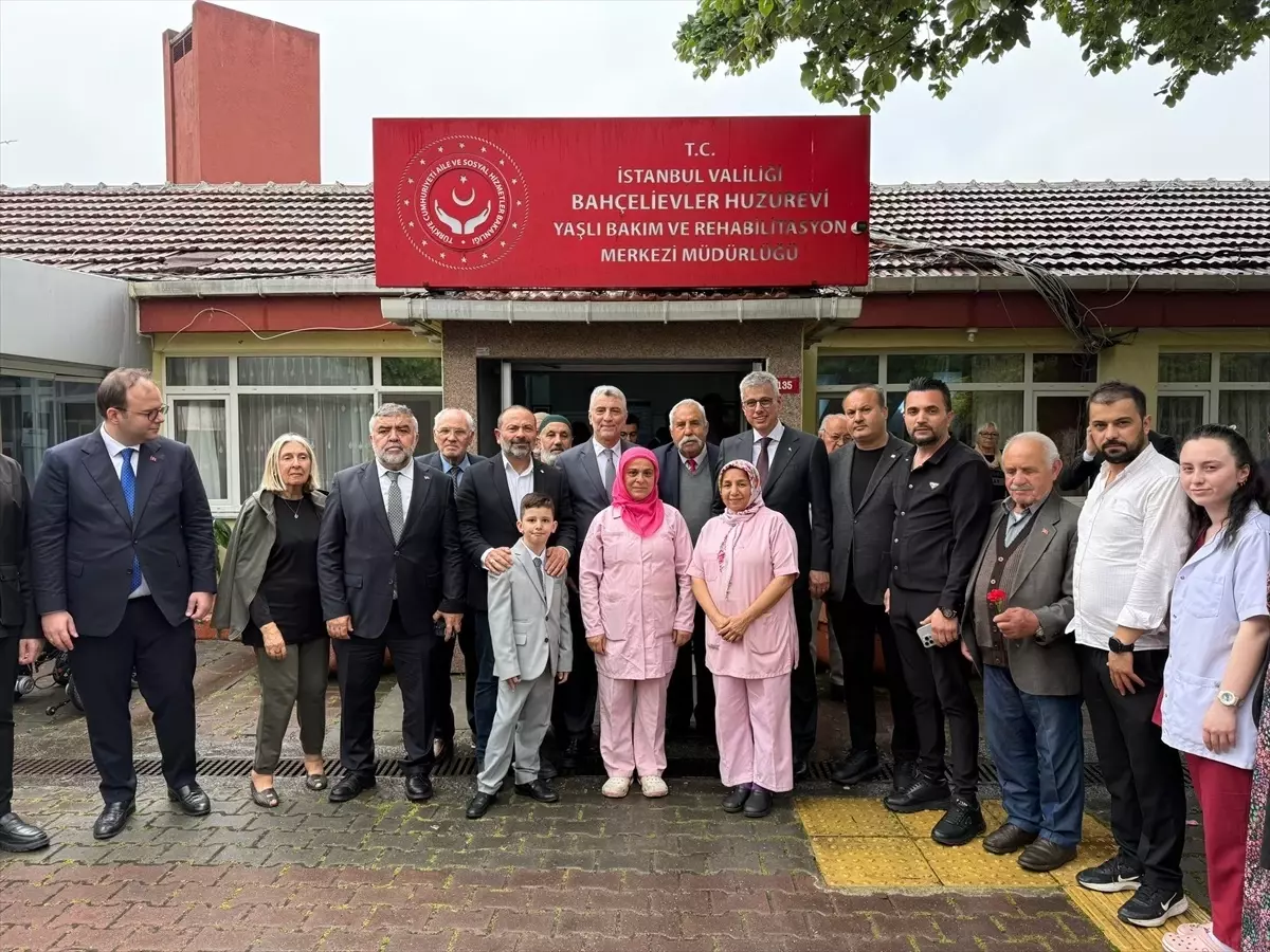 Bakanlar Bahçelievler Huzurevi'ni Ziyaret Etti