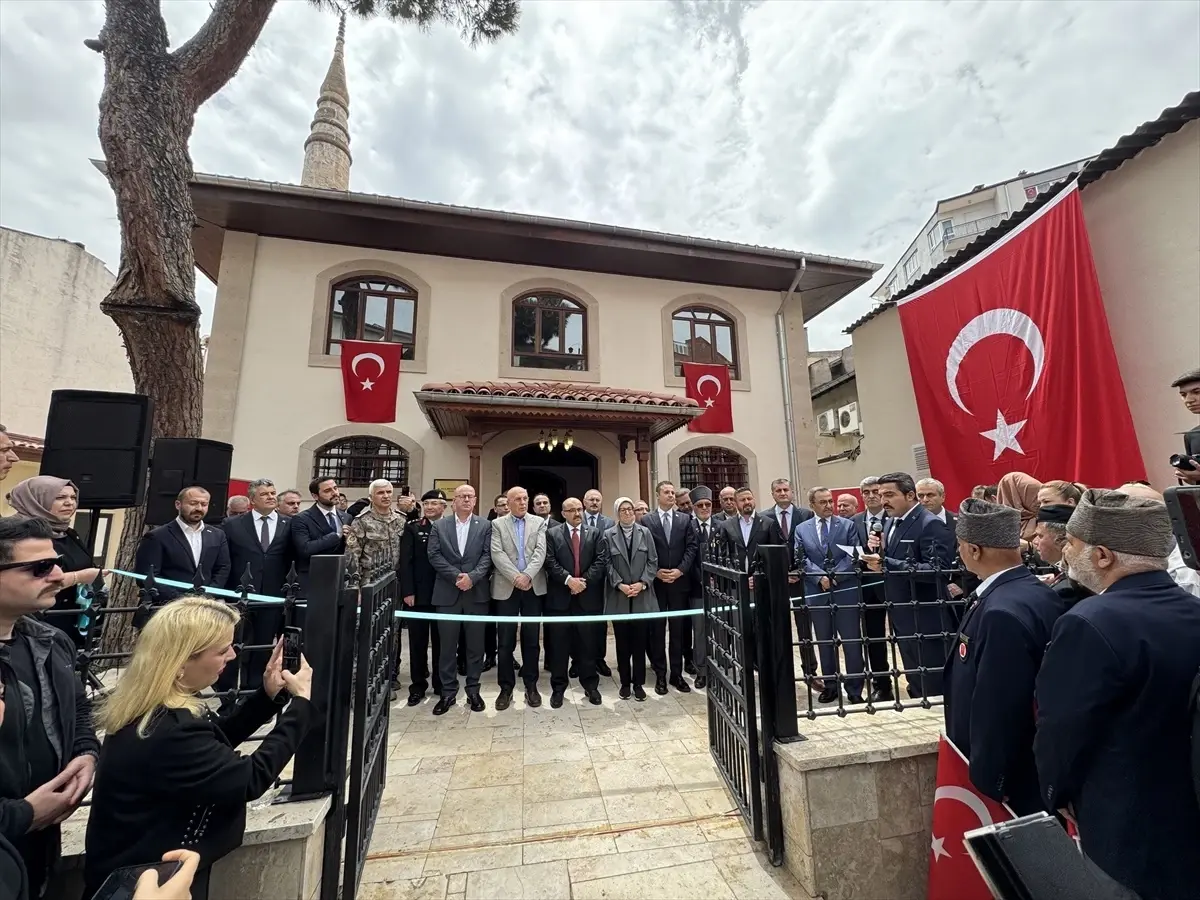 Balıkesir'de Kuvayımilliye'nin simgelerinden Alaca Mescid Camisi restorasyonun ardından açıldı