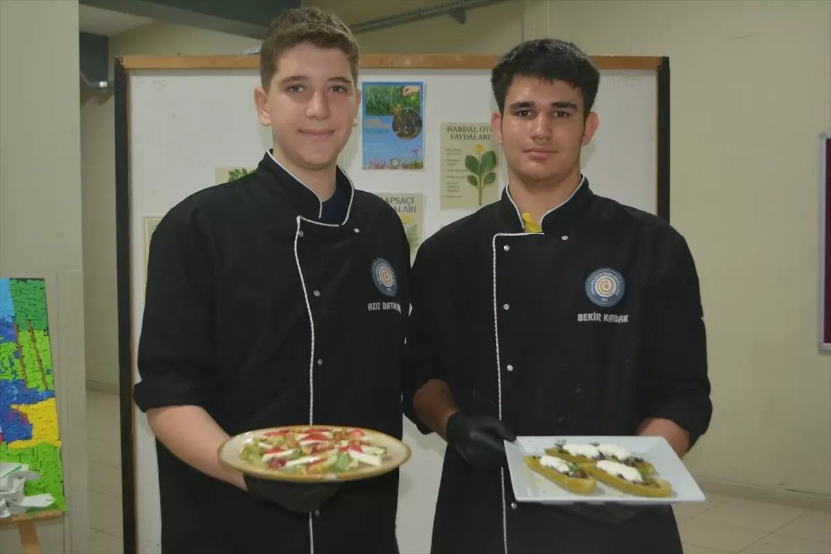 Cunda Turizm Lisesi'nden Yöresel Otlarla Gastronomi Etkinliği