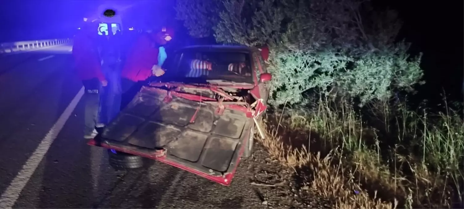Balıkesir'de Otomobil Devrildi, 4 Yaralı
