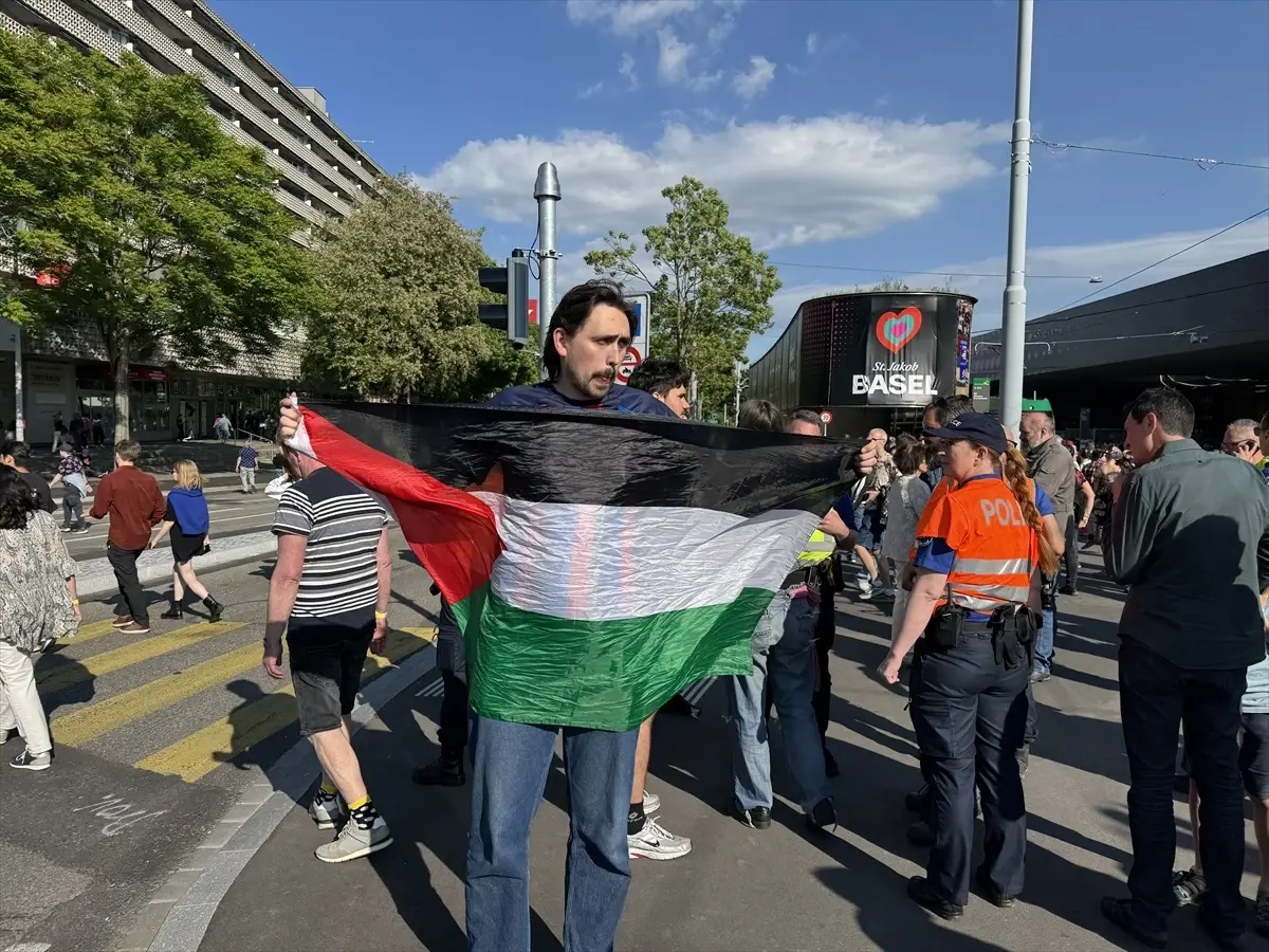 Eurovision'da Filistin Protestosu: Aktivistler İsrail'in Katılımını Protesto Etti