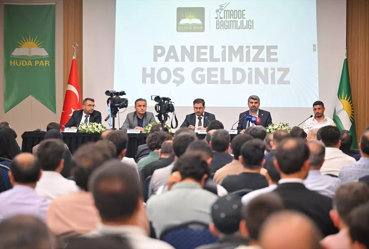 HÜDA PAR'dan Madde Bağımlılığı Paneli