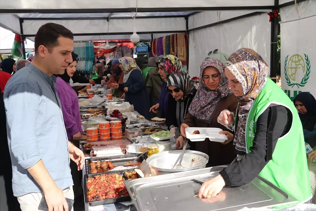 Batman'da Gazze İçin Kermes Düzenlendi