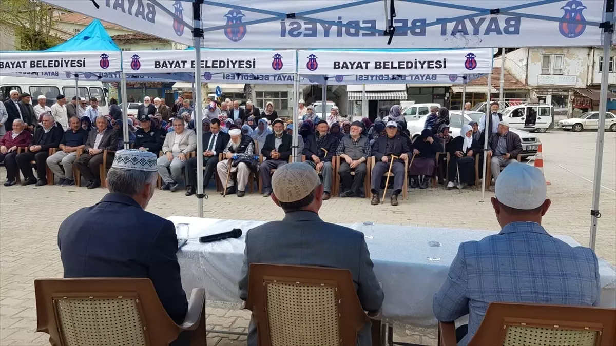 Bayat'ta 38 Kişilik Hac Kafilesi Uğurlandı