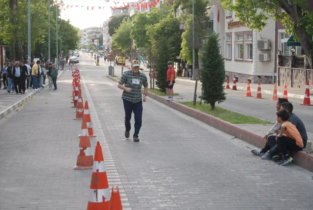 Bayramiç'te 19 Mayıs Koşusu Düzenlendi