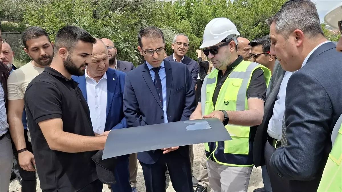 Beypazarı'nda Nurettin Karaoğuz Vakfı Anadolu Lisesi'nin Temeli Atıldı