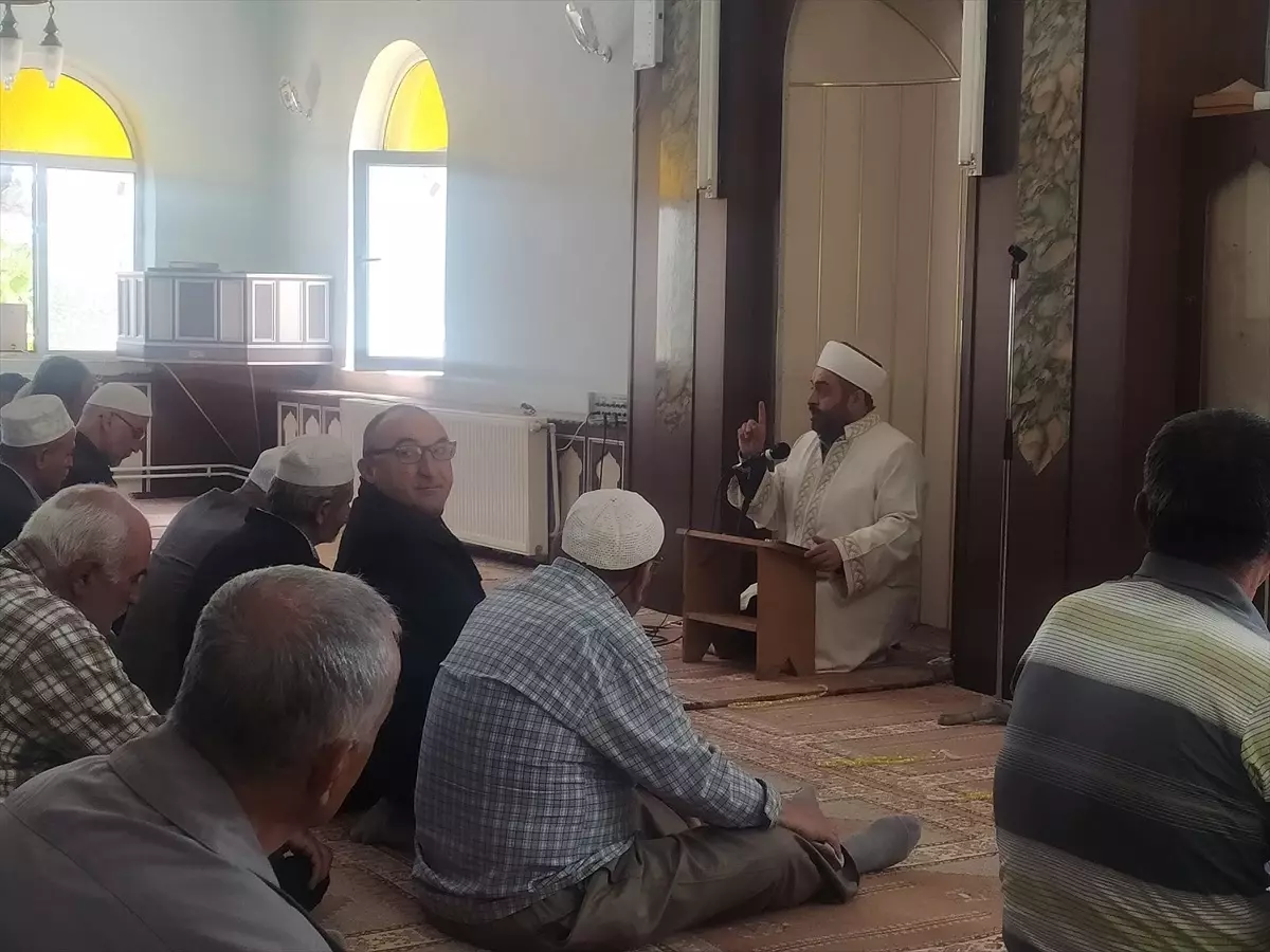 Beyşehir'de Çiftçiler Yağmur Duası Yaptı