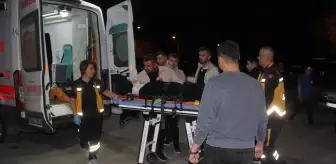 Beyşehir'de Motosikletli Sürücü Yayalara Çarptı, Kaçtı
