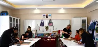 Özel Gereksinimli Öğrenciler Kilim Dokumayı Öğreniyor