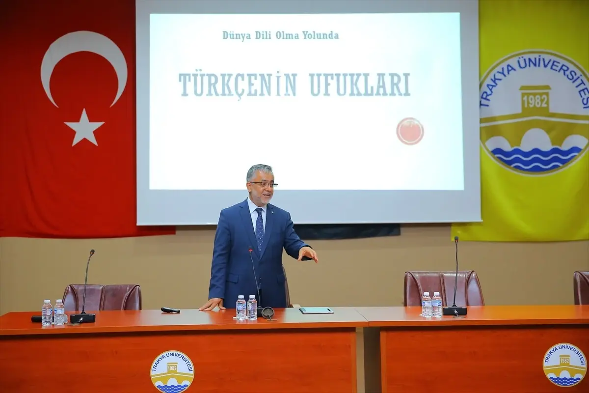 Türk Dili Bayramı'nda Türkçenin Geleceği Konferansı