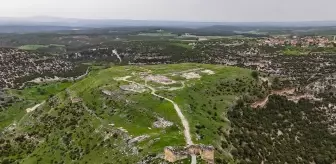 Blaundos Antik Kenti'nde 2100 Yıllık Su Kemerlerinin Restorasyonu Tamamlandı