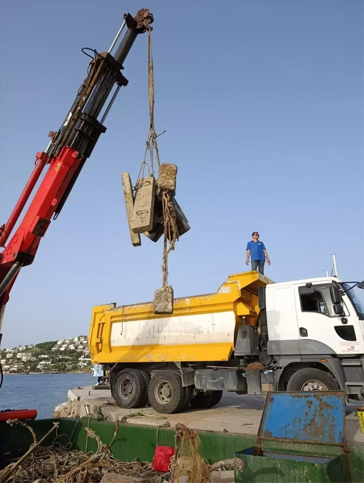 Bodrum'da Deniz Dibi Temizliği: 45 Ton Atık Toplandı