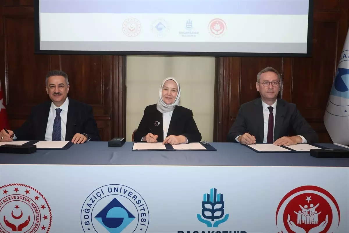 Aile Yılı Kapsamında Aile Üniversitesi Programı Hayata Geçti