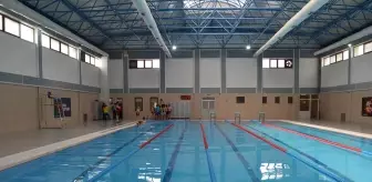 Boyabat'ta Yenilenen Yüzme Havuzu Hizmete Açıldı