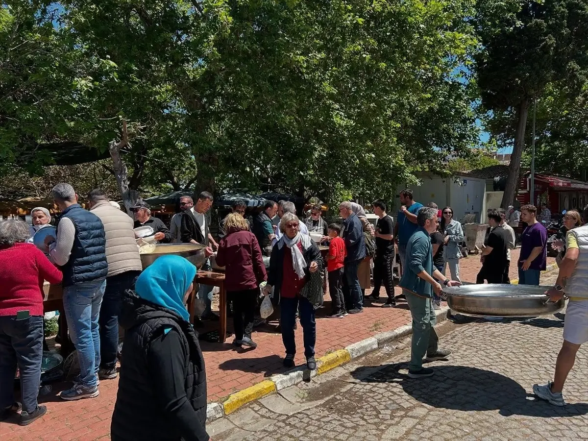Bozcaada Geleneksel Hayrı 25 Yıl Sonra Yeniden Düzenlendi