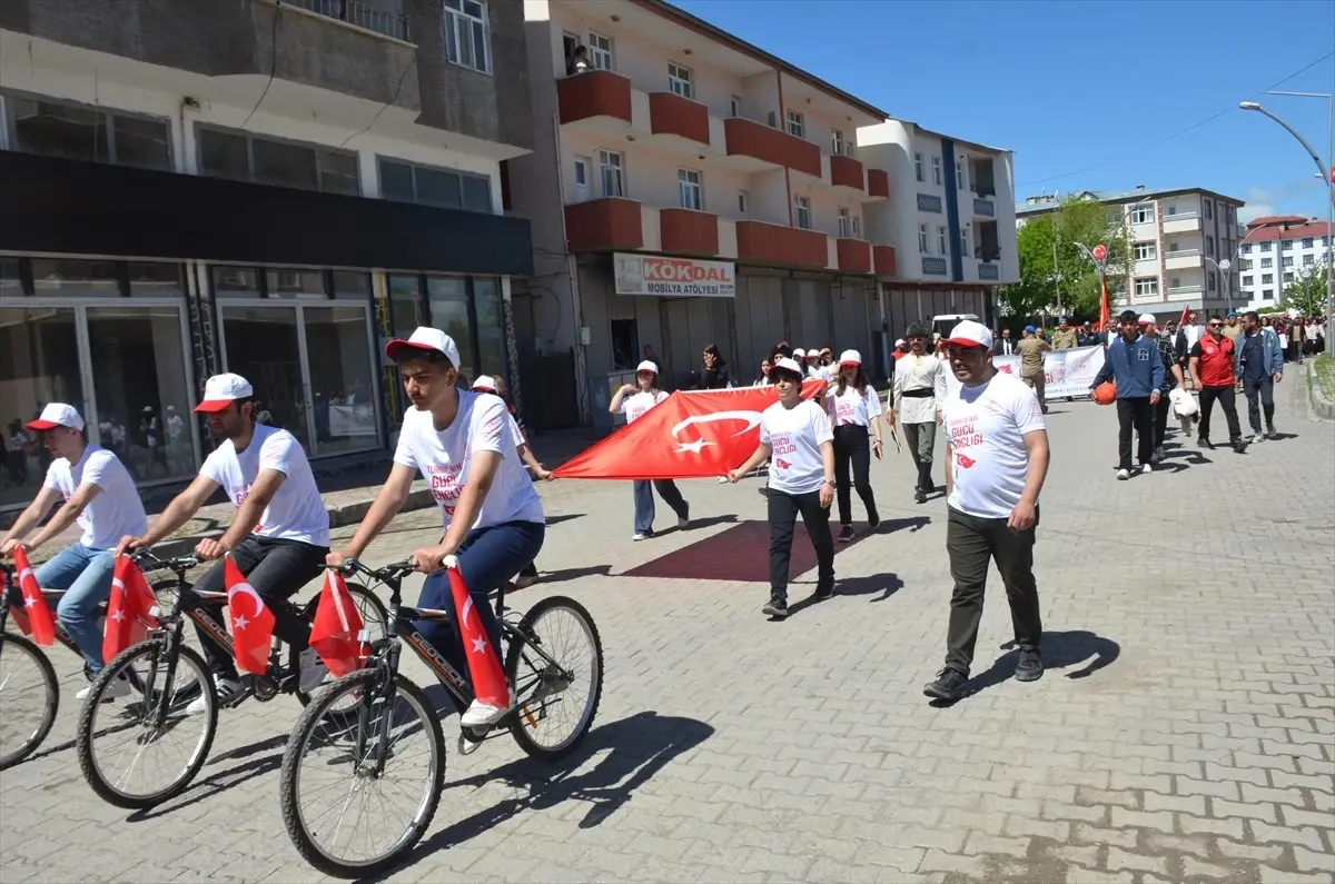 Muş'ta 19 Mayıs Etkinlikleri Coşkuyla Kutlandı