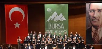 Bursa'da 'Bir Sevdadır Şarkılar' Konseri Yoğun İlgi Gördü