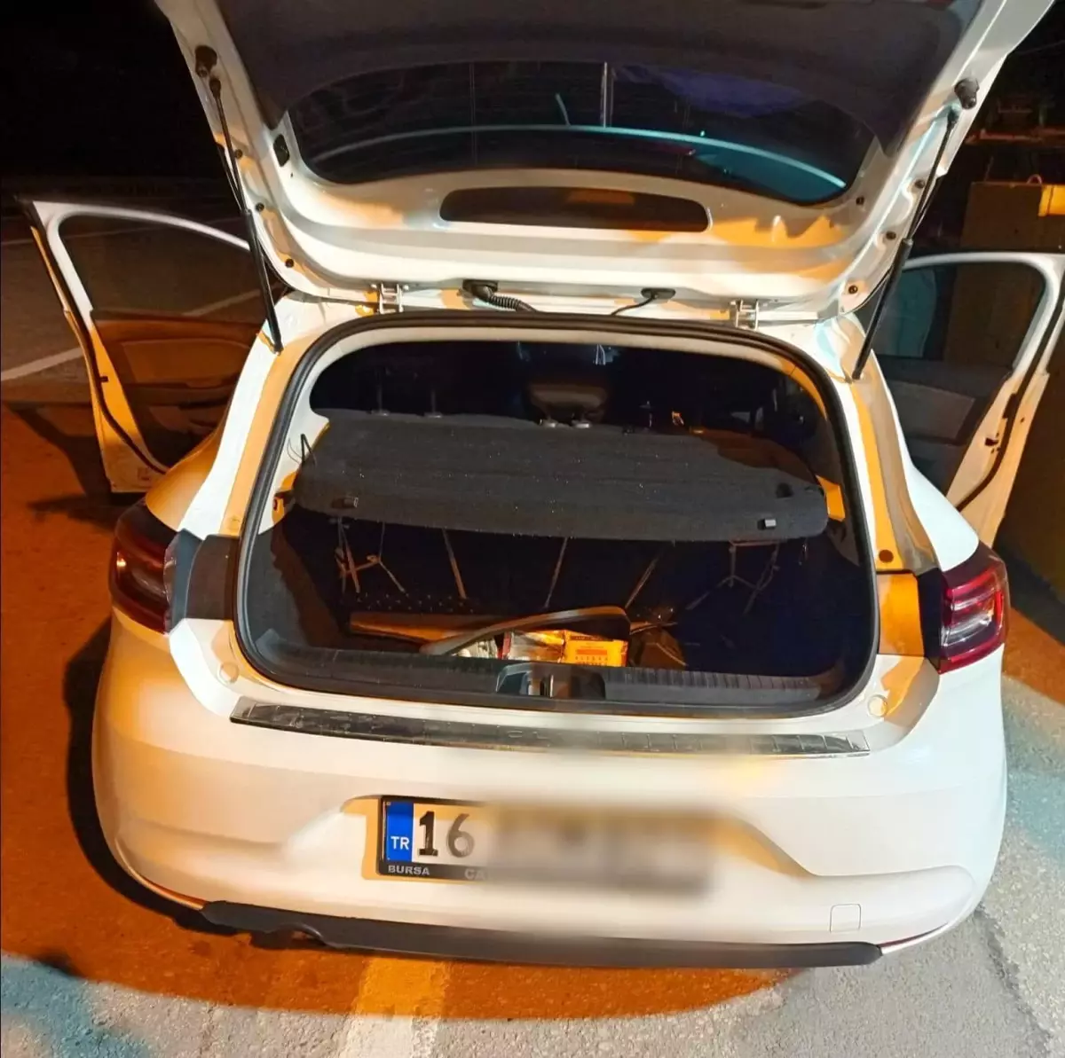 Bursa'da Yasa Dışı Göçmen Taşımacılığı Operasyonu
