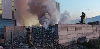 İnegöl'de Katı Atık Depolama Alanında Yangın Söndürüldü