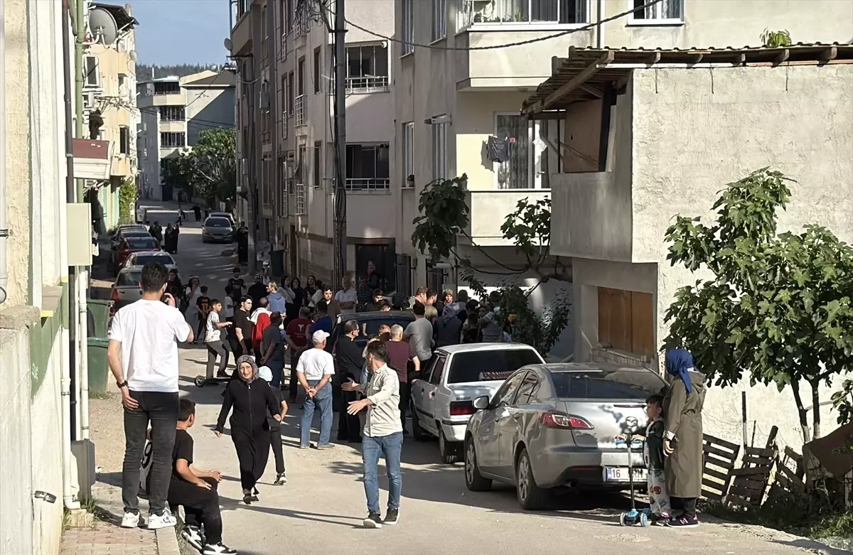 Bursa'da Komşular Arasında Kavga: 4 Yaralı