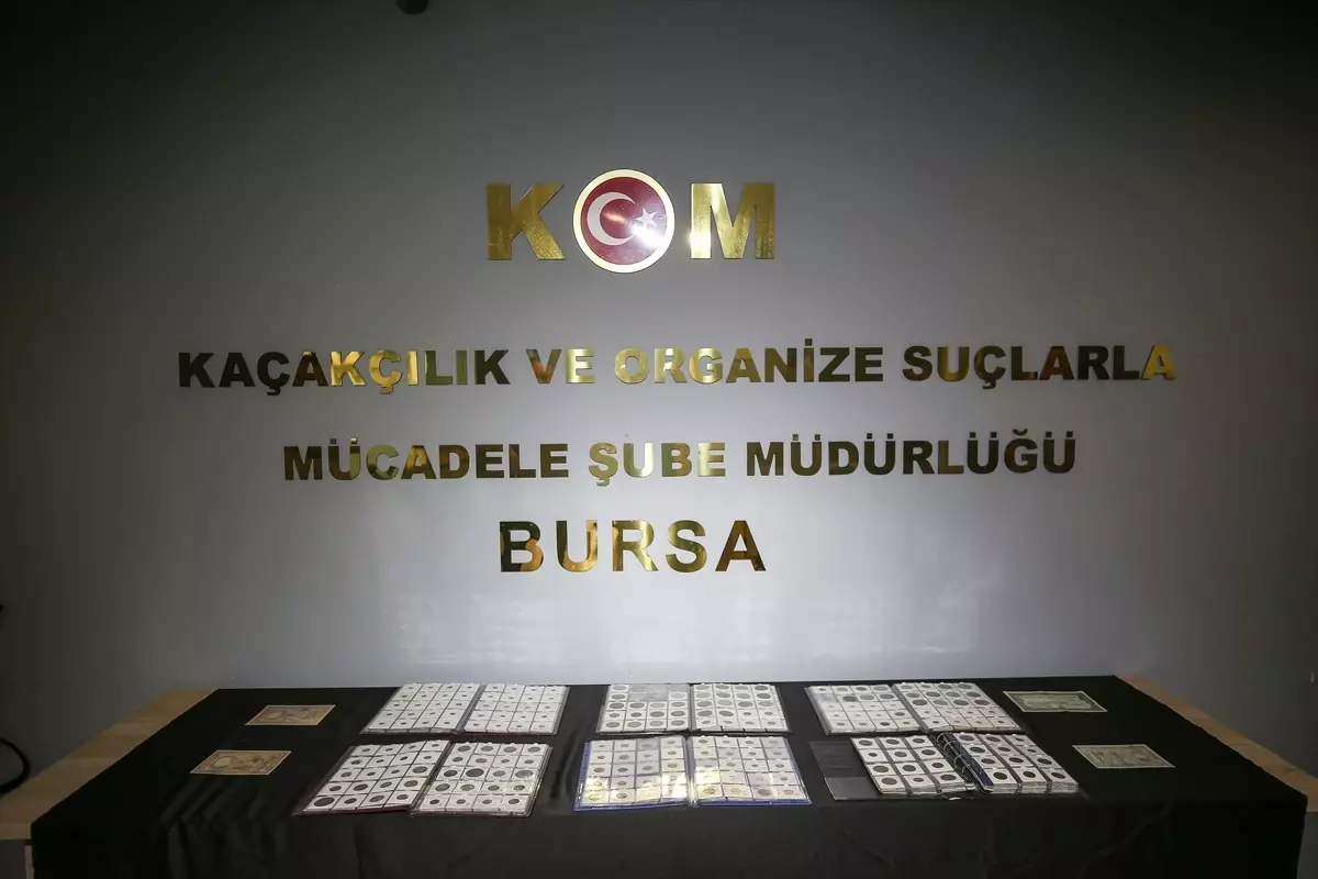 Bursa'da Tarihi Eser Kaçakçılığı Operasyonu: 1013 Para Ele Geçirildi