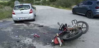 Çanakkale'de Motosiklet ve Otomobil Çarpıştı: 1 Yaralı