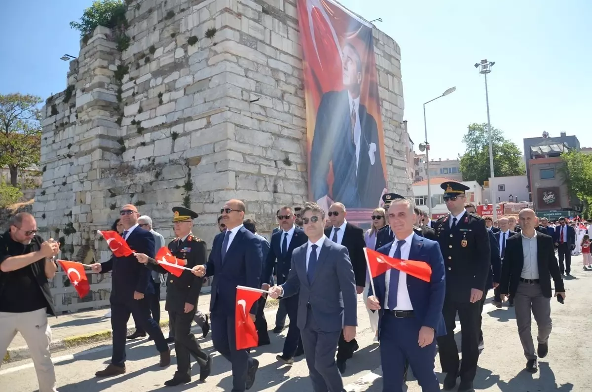 Çanakkale'de 19 Mayıs Coşkuyla Kutlandı