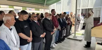 Çanakkale'deki Trafik Kazasında Hayatını Kaybedenlerin Cenazesi Tekirdağ'da Defnedildi
