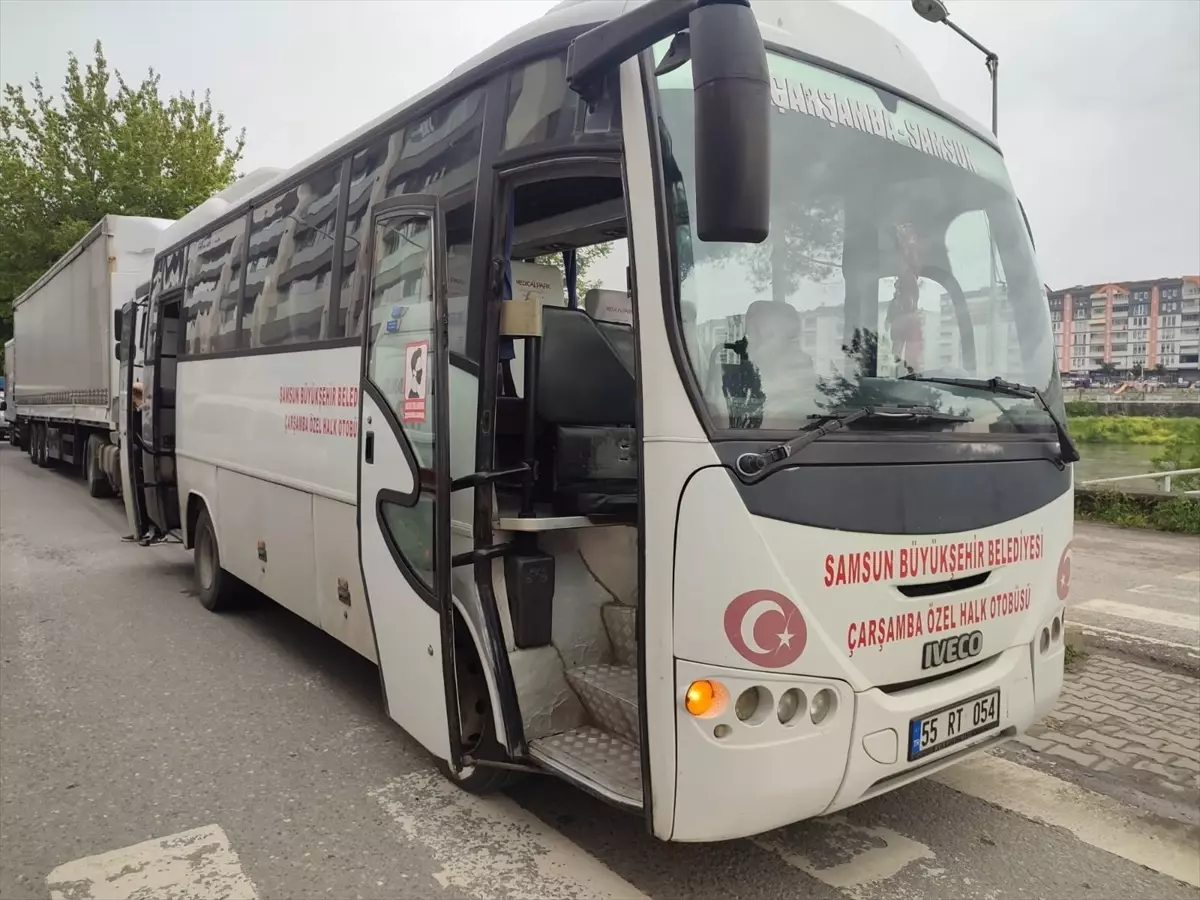 Samsun'da Otobüs Yayaya Çarptı: 86 Yaşındaki K.A. Yaralandı