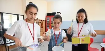 Öğrenciler Geri Dönüşümle Orkestra Kurdu