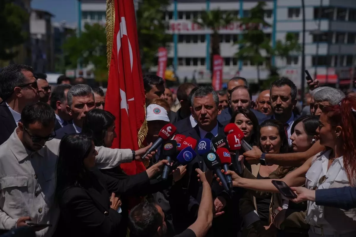 CHP Genel Başkanı Özel, Manisa'da konuştu Açıklaması