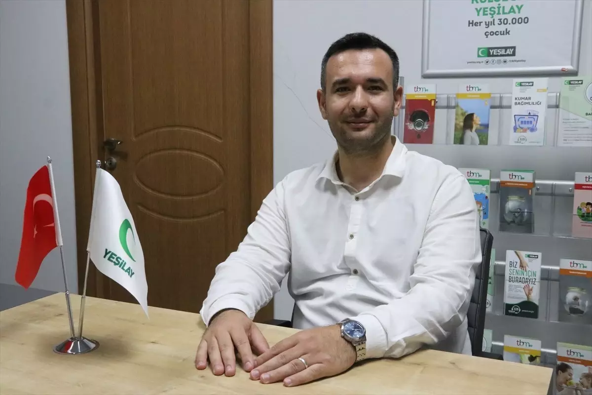 Gençler için Bağımlılıkla Mücadele Eğitimi Yürüten Psikolog Şükrü Kalı